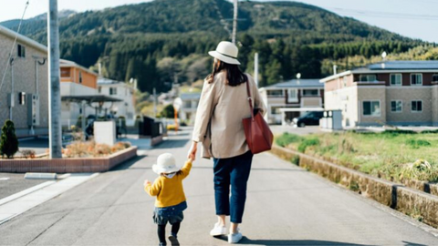 Traveling with Breast Milk? Check out Our Tips